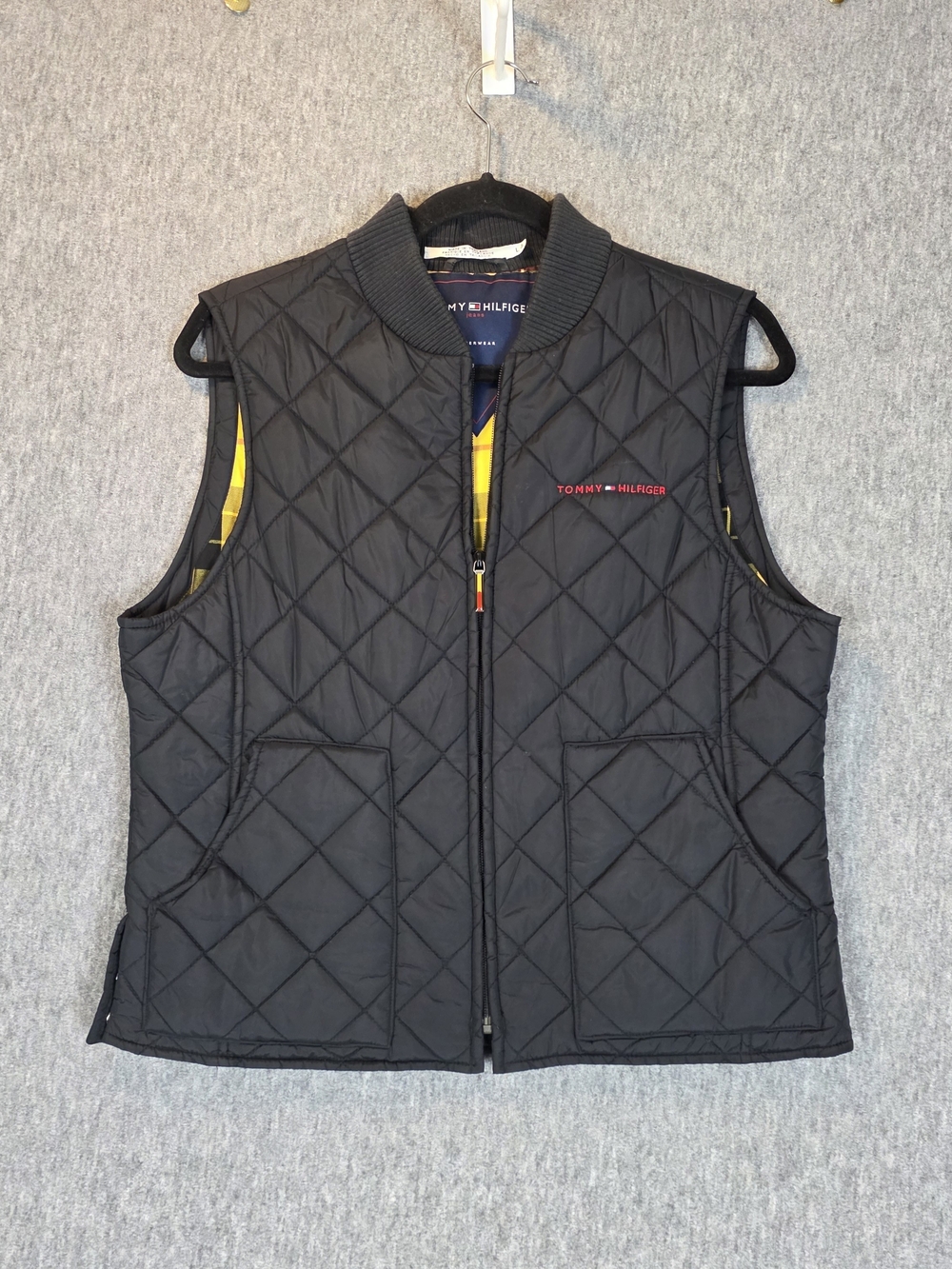 Tommy Hilfiger Black Quilted Shell Vest with Yellow Plaid Flannel Lining Wmn's L